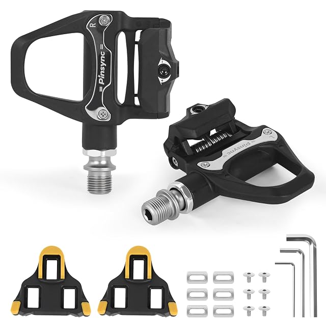 Pinsync Rennrad-Klickpedale mit den mitgelieferten Cleats